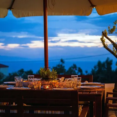 Villa F & B Summer Collection - Kassandra -